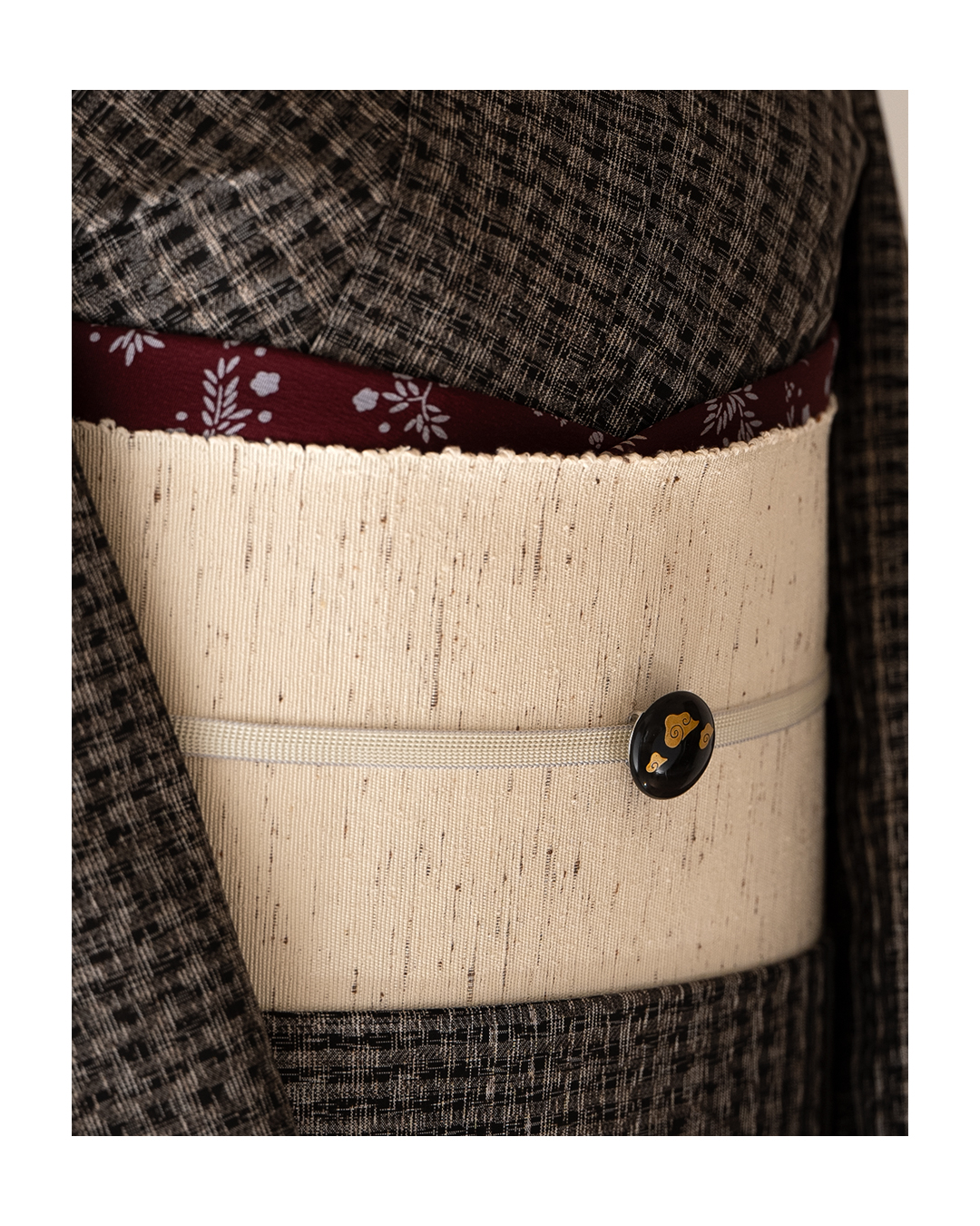 和小物さくら 帯揚げ 友禅三枚型 松竹梅散らし 葡萄色＜即日発送可＞の画像