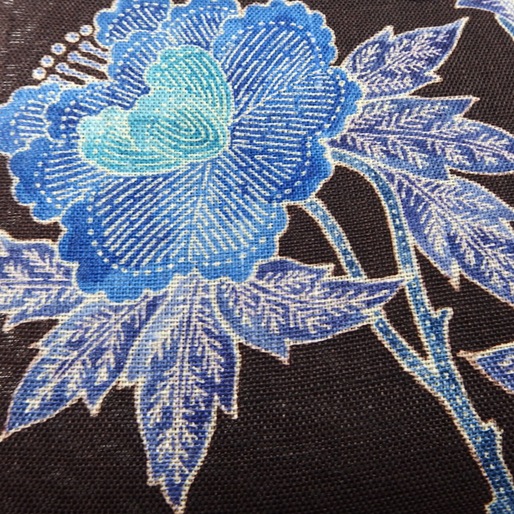 ＜お仕立て代込＞多ち花（たちばな）「ガルーダ（草花更紗）」 九寸名古屋帯 摺り友禅 染め帯 夏帯〜単衣帯 墨茶に青の画像