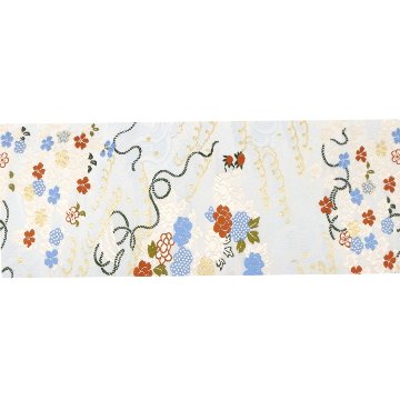 ＜お仕立て代込＞勝山さと子 「流水花束紋」 九寸名古屋帯 桜草木 / 白・灰水色と橙に金糸 の画像