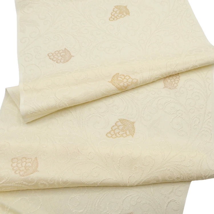 渡敬 帯揚げ 葡萄唐草無地 淡黄＜即日発送可＞の画像