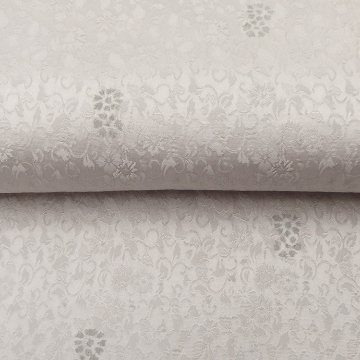 渡敬 帯揚げ 花詰無地染菊銀箔 絹鼠＜即日発送可＞の画像