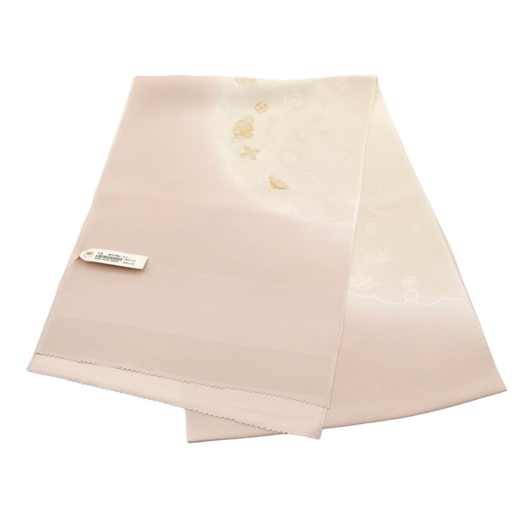 渡敬 帯揚げ 縫取雪輪に宝尽くし 灰桜＜即日発送可＞の画像