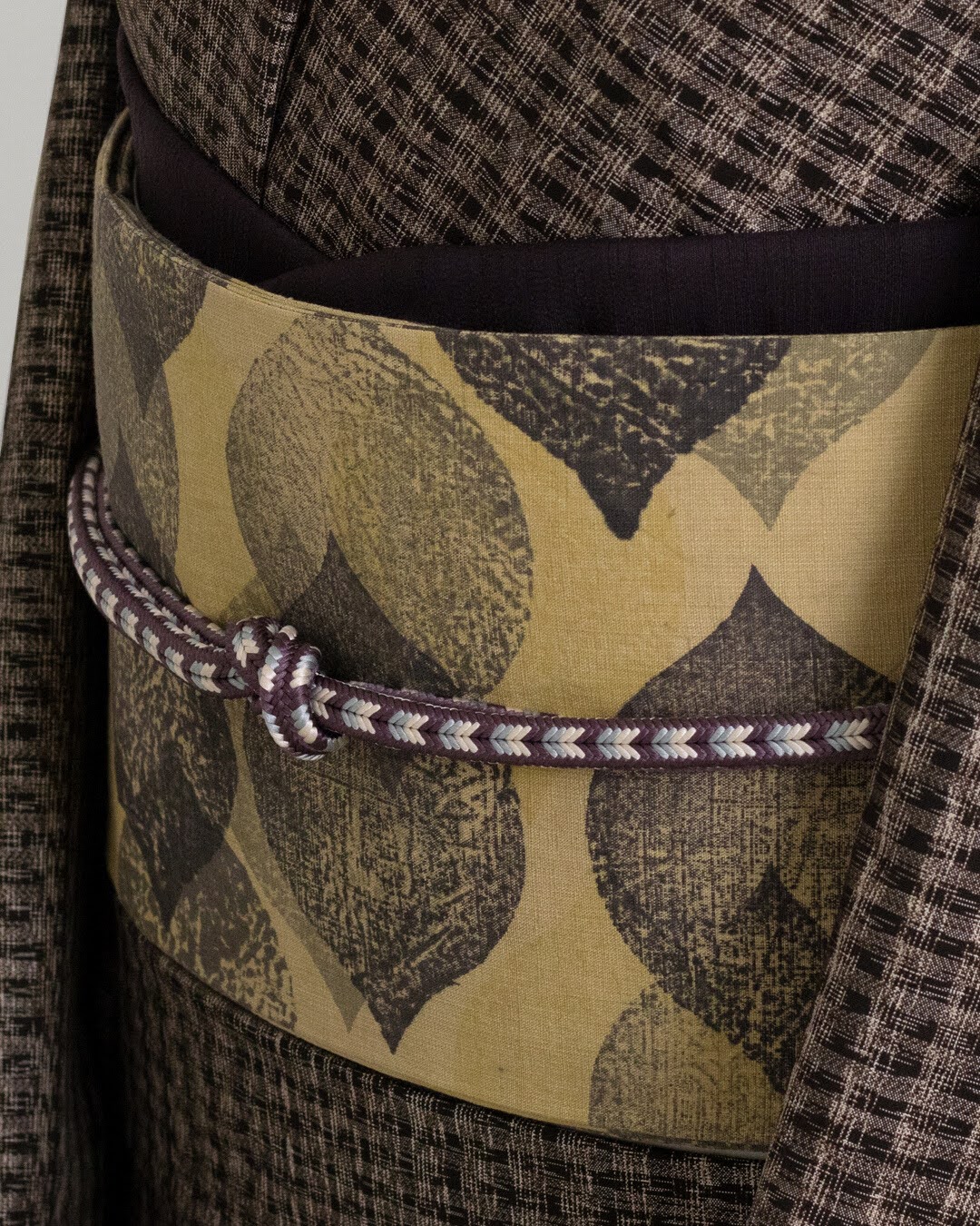 ＜お仕立て上がり＞向井詩織 「No.644」小千谷紬 半幅帯 千成堂別注 染め帯 榛色(黄色みの薄茶系)の画像