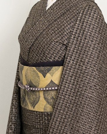 ＜お仕立て上がり＞向井詩織 「No.644」小千谷紬 半幅帯 千成堂別注 染め帯 榛色(黄色みの薄茶系)の画像