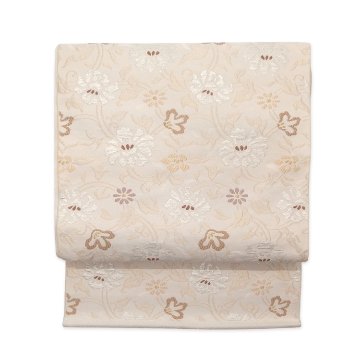 ＜お仕立て代込＞織楽浅野（しょくらくあさの）「唐草古渡文」九寸名古屋帯 象牙色（明るい灰みのベージュ系）の画像