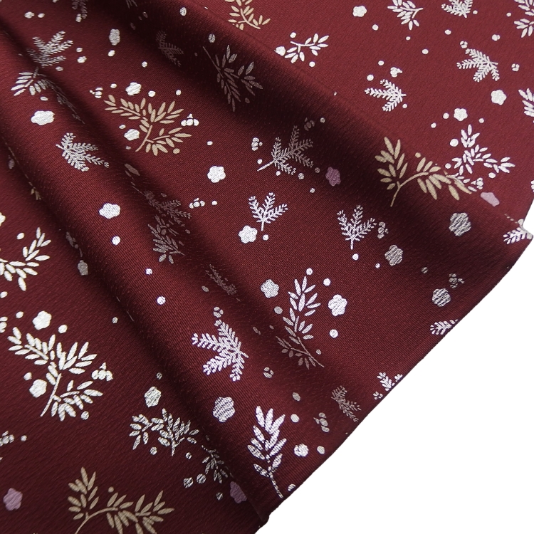 和小物さくら 帯揚げ 友禅三枚型 新・松竹梅散らし 葡萄色にシャンパンゴールド（黄色味の銀）＜即日発送可＞の画像