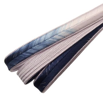 和小物さくら 帯締め 高麗大和段ぼかし 灰桜から灰紫へのグラデーションに銀糸＜即日発送可＞の画像