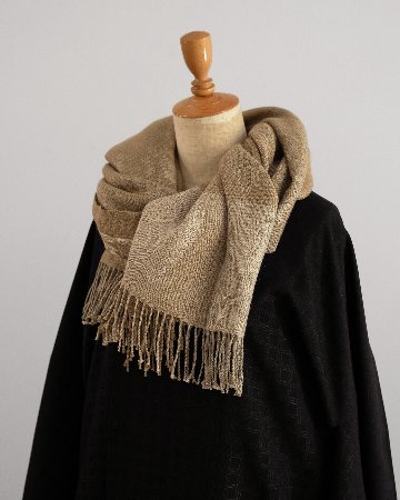 吉野綾 「ダマスク織の大判ショール(ストール)  × ベルフラワー文様」草木染 茶鼠色の画像