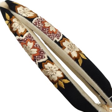 衿秀 鼻緒 桜と鹿の子文様 黒色の画像