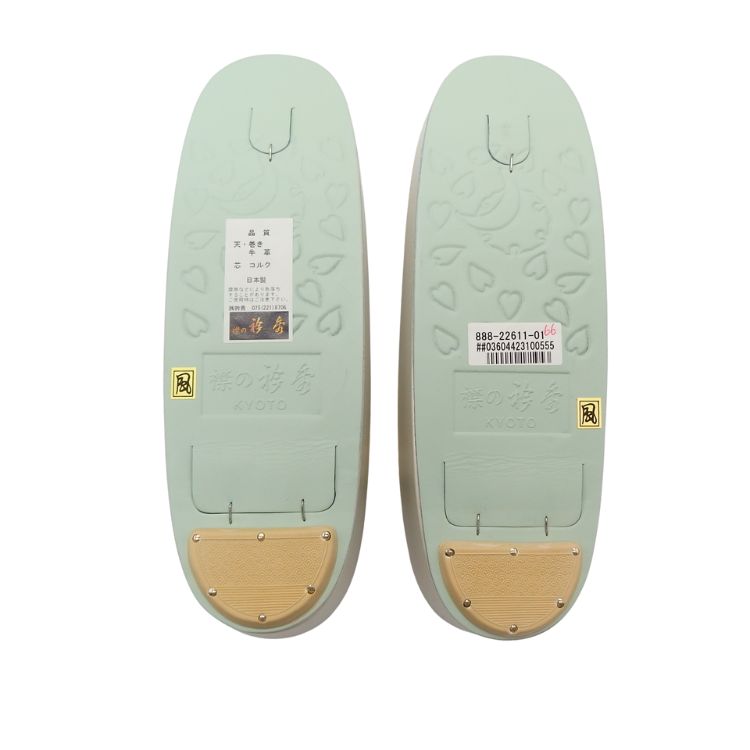 衿秀 草履 「艶けし×絞り染の裂×前坪茶」 千成堂別注 Mサイズ 生成に柳鼠＜即日発送可＞の画像