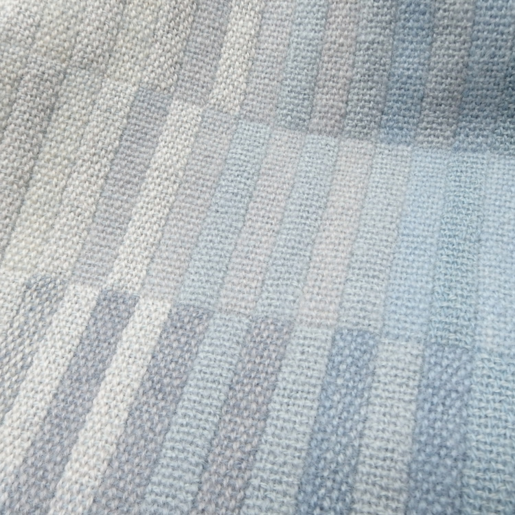 高見由香 「朝焼け」 二重織り（手織）の大判カシミヤ（カシミア）ストール＜即日発送可＞の画像