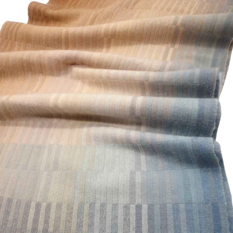 高見由香 「朝焼け」 二重織り（手織）の大判カシミヤ（カシミア）ストール＜即日発送可＞の画像