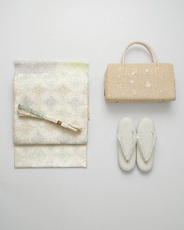 ＜仕立て上がり・即日発送可＞河合美術織物「七宝つなぎ」袋帯（白・ベージュに白青、白緑、灰桜）の画像