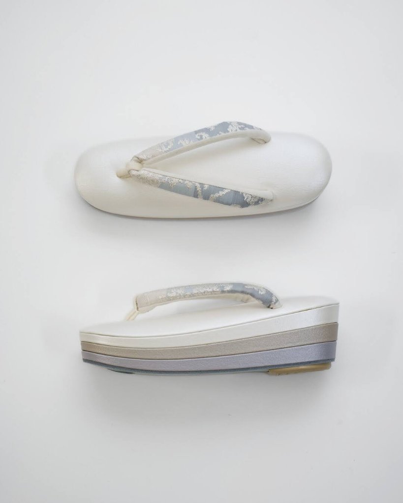 千成堂着物店「雪」段重ね草履 Lサイズ ＜即日発送可＞の画像