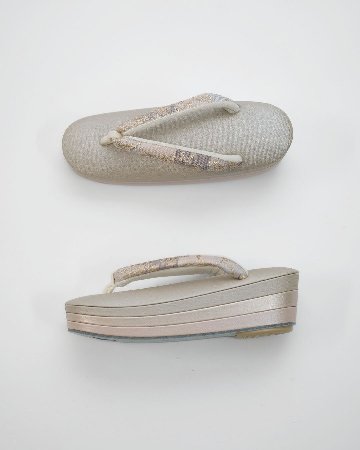 千成堂着物店「練」段重ね草履 Lサイズ ＜即日発送可＞の画像