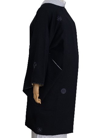 ＜仕立て上がり＞千成堂着物店 「刺繍×飛び柄の小紋」 道行コート（撥水加工済み）黒紫色＜即日発送可＞の画像