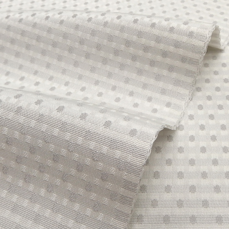 渡敬 帯揚げ 行儀角通し ドット 白鼠＜即日発送可＞の画像