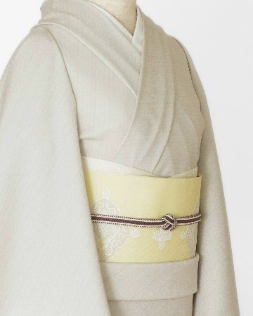 洛風林 「マルグレーテ華文」九寸名古屋帯 夏帯〜単衣帯 灰淡黄＜お仕立て代込＞の画像