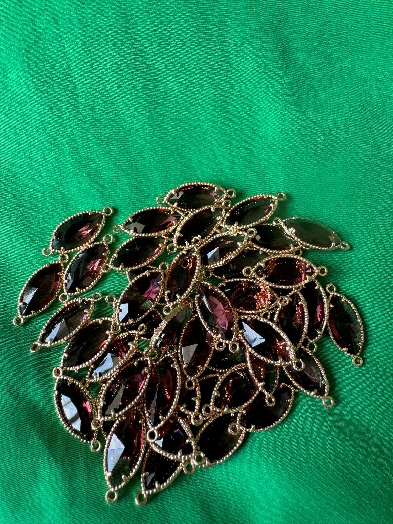 ガラス宝石（ハンドメイド専用）の画像