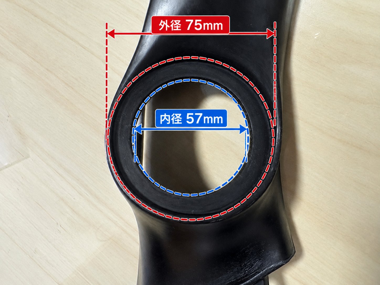 200系ハイエース専用Aピラー５cmスピーカーキット（ピラー＋生地張り）の画像