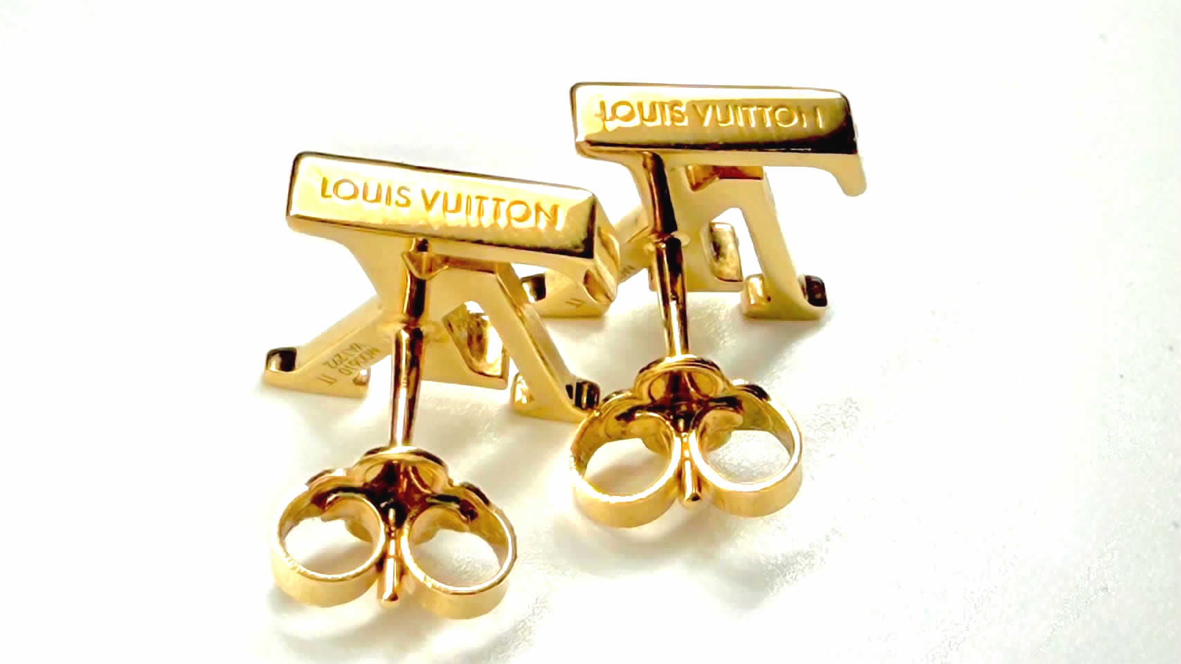 LOUIS VUITTON(ルイヴィトン)ピアス・LVアイコニック M00610 モノグラムの画像