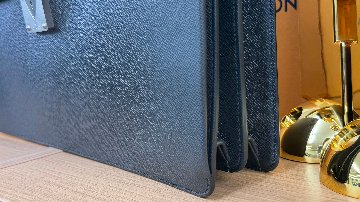 LOUIS VUITTON(ルイヴィトン) タイガ ロブスト２ M31042 ビジネスバッグ 書類鞄の画像