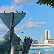 Glass Fountain for internationalの画像