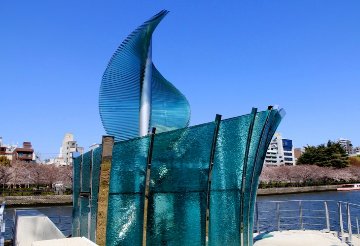 Glass Fountain for internationalの画像