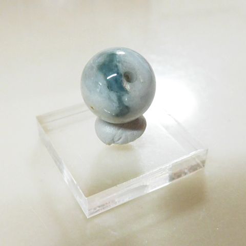 糸魚川産翡翠13mmビーズ2の画像