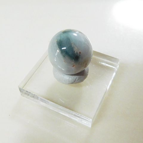 糸魚川産翡翠13mmビーズ6の画像