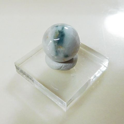 糸魚川産翡翠13mmビーズ7の画像