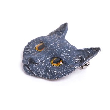 4F フィーアエフ　黒猫顔のブローチ　日本製　ピューターの画像