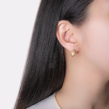 4F フィーアエフ　ニャーヴェストイヤリング　猫の手のイヤリング　日本製　ピューターの画像