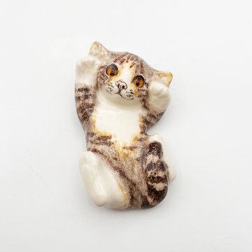 ウィンスタンレイキャット ごろんポーズキジサバトラ白猫　ケンジントンキャット Winstanleyの画像