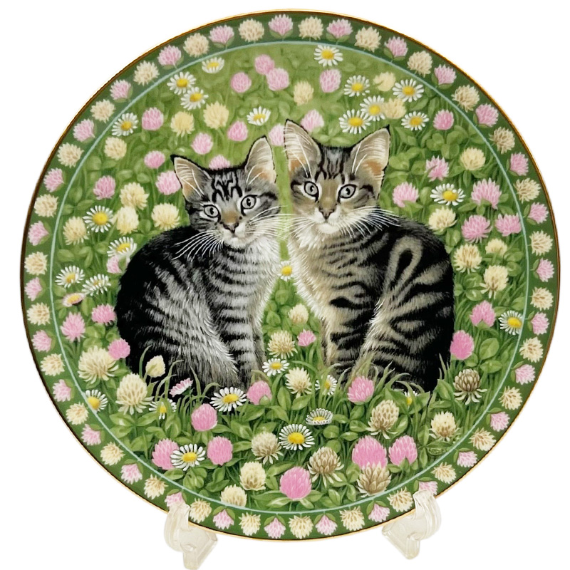 エインズレイ レズリー・アン・アイボリー猫の絵皿 Meet My Kittens 5月マペットとエミュの画像