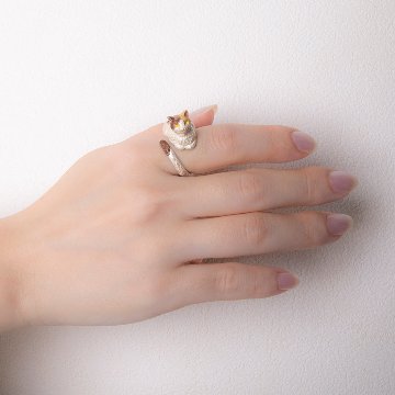 4F フィーアエフ　くつろぎリング　三毛猫の指輪　日本製の画像