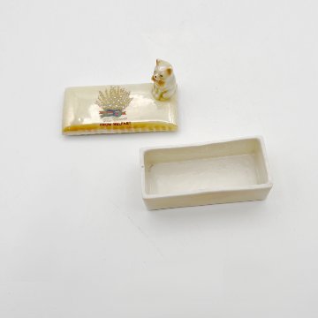 幸運のホワイトヘザーと猫のトリンケットボックス　小物入れ  1900年代初〜中期の画像