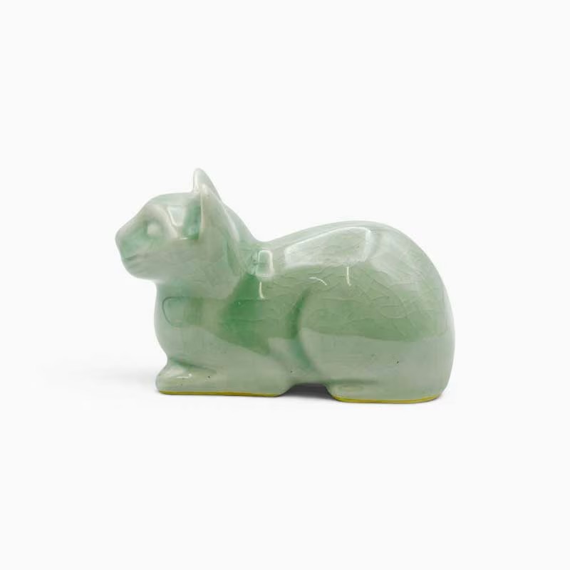 ヴィンテージ青磁の猫　1980年代のアジア製？の画像