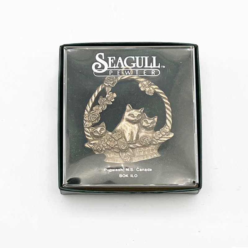 Seagull Pewter 3匹のかごに入った猫のオーナメント 1987年の画像