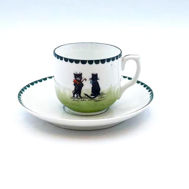 <レア>黒猫の絵柄のアンティーク　ミニ トリオティーカップセット　ルイス・ウェイン インスパイア品の画像