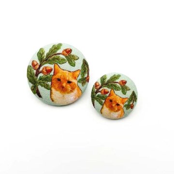 Yanaka Red House Button Galleryオリジナル猫のボタン2個セット　猫のルルとドングリの画像