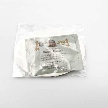 Yanaka Red House Button Galleryオリジナル猫のボタン2個セット　猫のルルと蝶々の画像