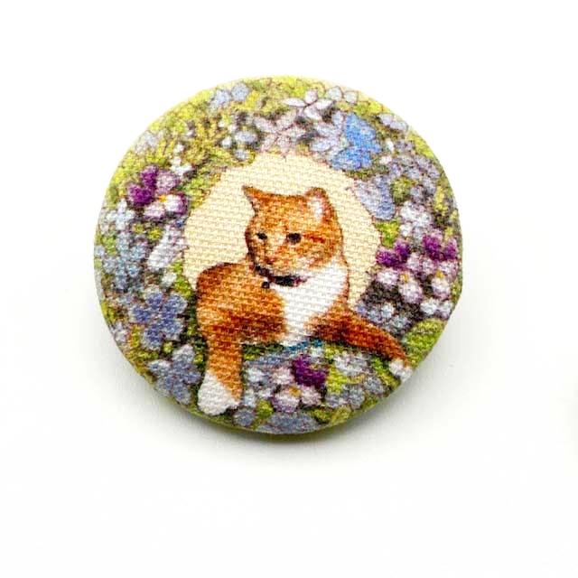 Yanaka Red House Button Galleryオリジナル猫のボタン2個セット　猫のルルとお花のリースの画像