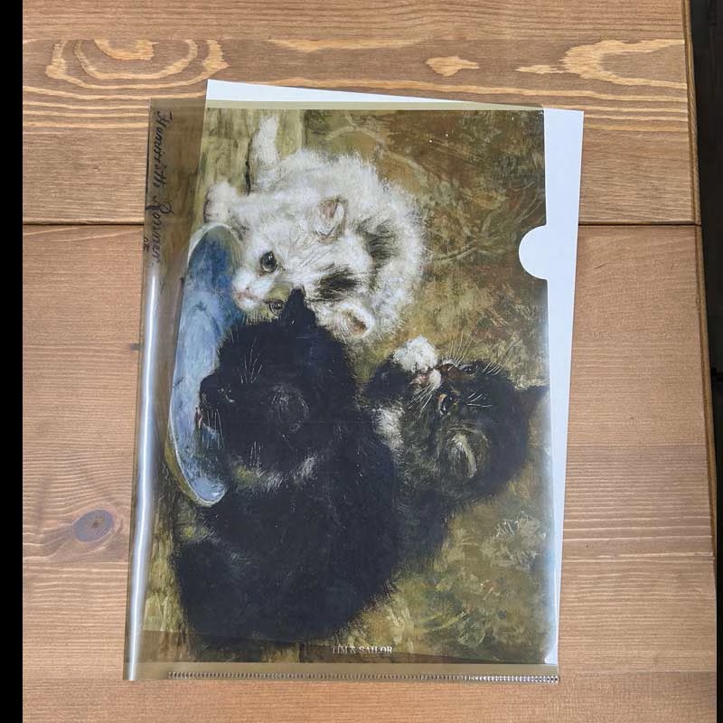 Henriette Ronner-Knip "Three Kittens" アンティーク猫の絵のクリアファイル A4サイズ TIM & SAILORオリジナルの画像