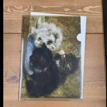 Henriette Ronner-Knip "Three Kittens" アンティーク猫の絵のクリアファイル A4サイズ TIM & SAILORオリジナルの画像