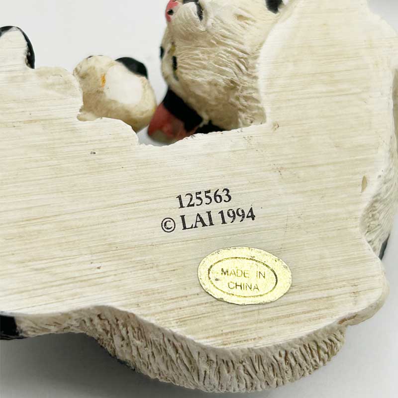 レズリーアンアイボリー CATS AMONG THE TOYS　猫フィギュリン12体と専用ディスプレイラックのセット 1994年 ENESCOの画像