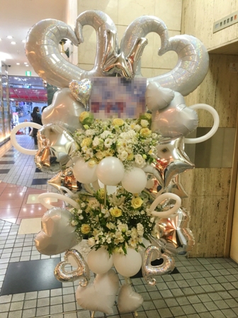 【ゆうぽん様】12/1 会場直送 時間指定あり バルーン 祝花 ライブ 推し活 東京スタンド花.com フラワースタンド・バルーンスタンド ~推し
