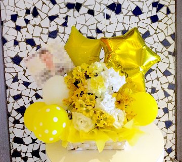お任せ　お花と風船のアレンジ（fba104）８０００円画像