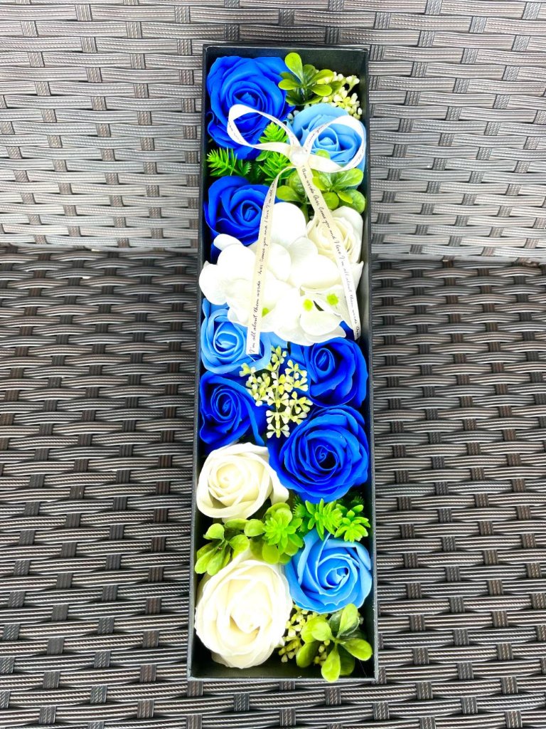 ボックス　フラワーソープ・枯れないお花　３９８０円の画像