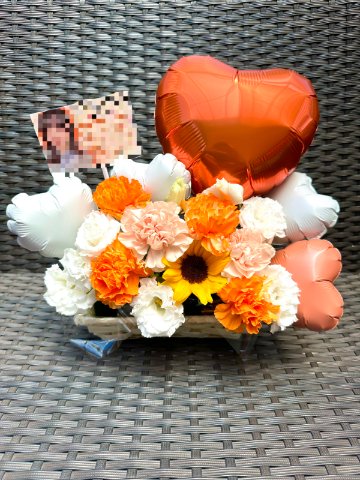 お任せ　お花と風船のアレンジ（fba205）９５００円画像